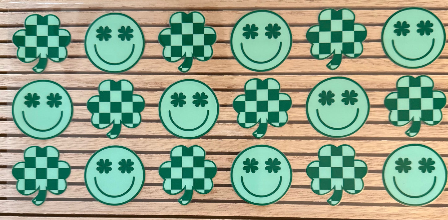 Clover Smiley w/Checkered - Wrap