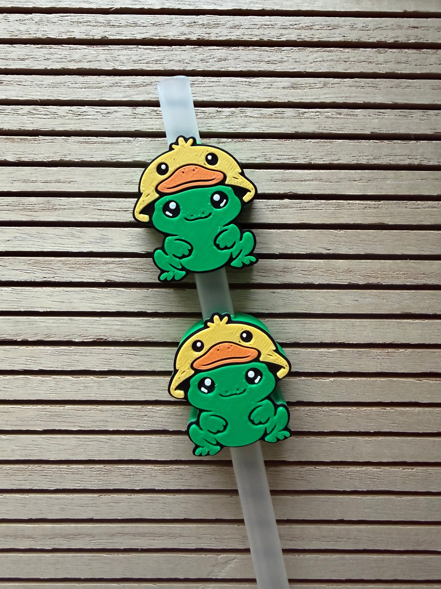 Frog w/Chick Hat - 3d Straw Topper