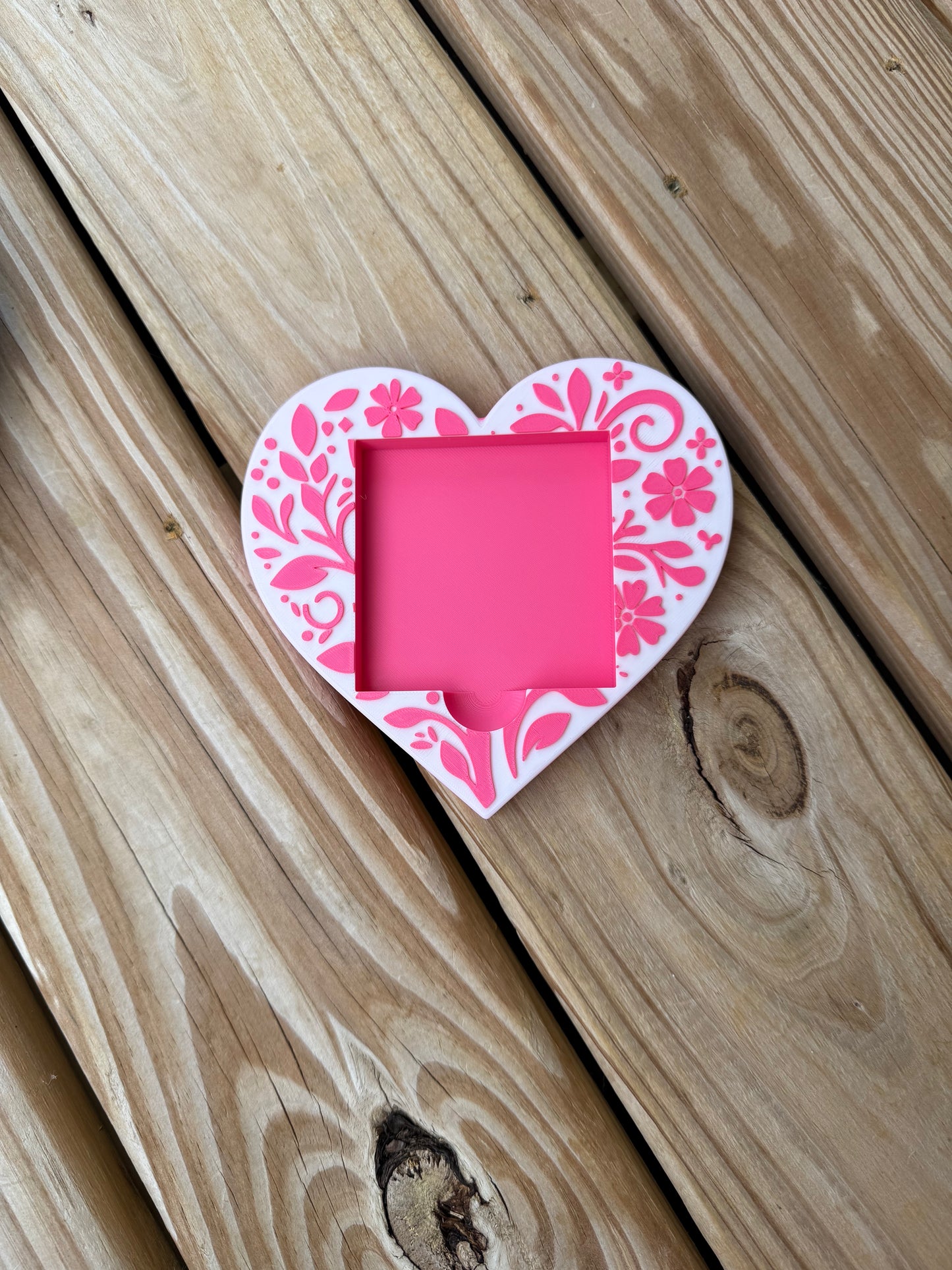 Filagree Heart - Post It Note Holder