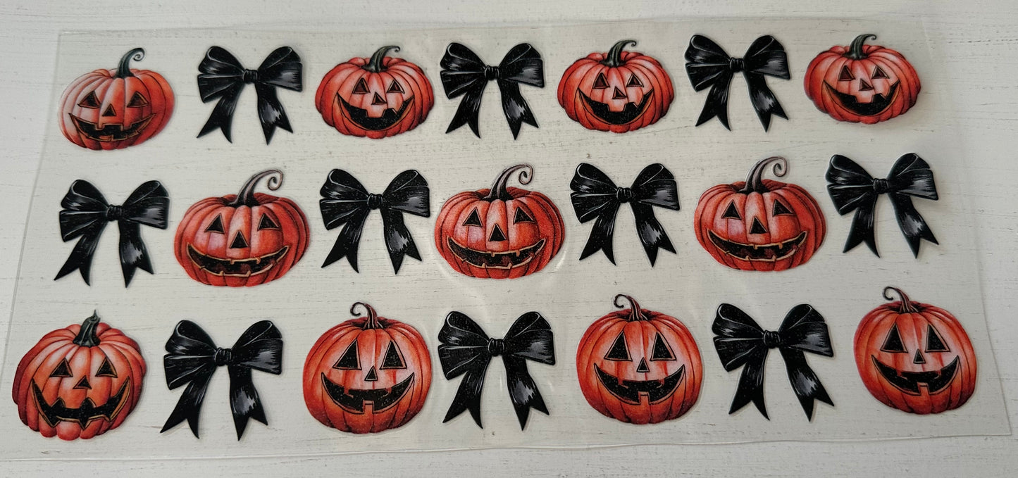 Spooky (Pumpkin & Black Bows) - Wrap