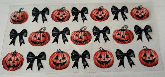 Spooky (Pumpkin & Black Bows) - Wrap