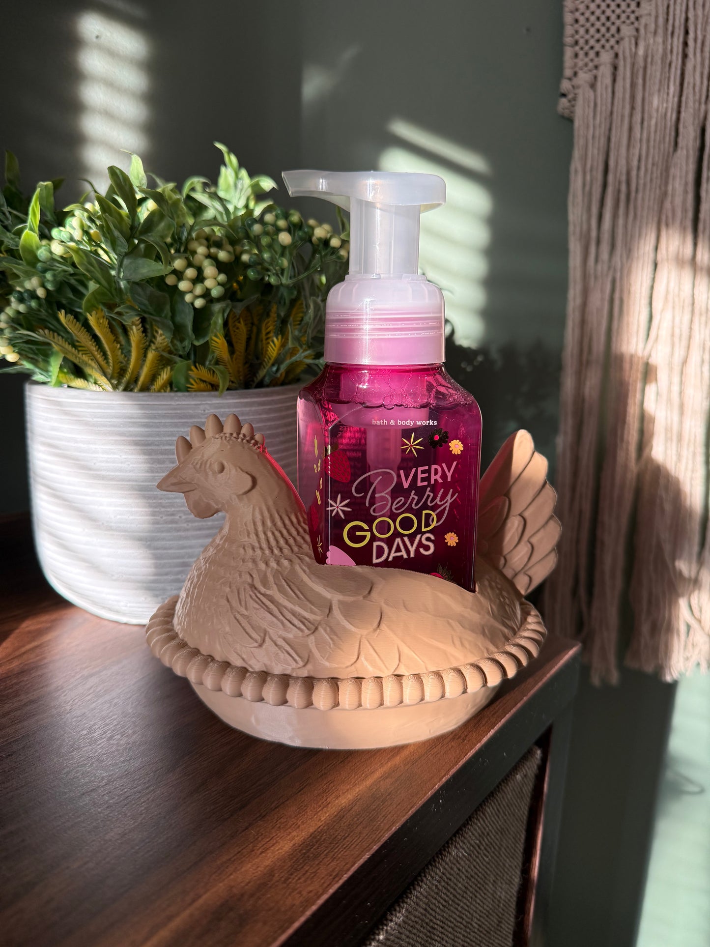 Henny - Soap Holder