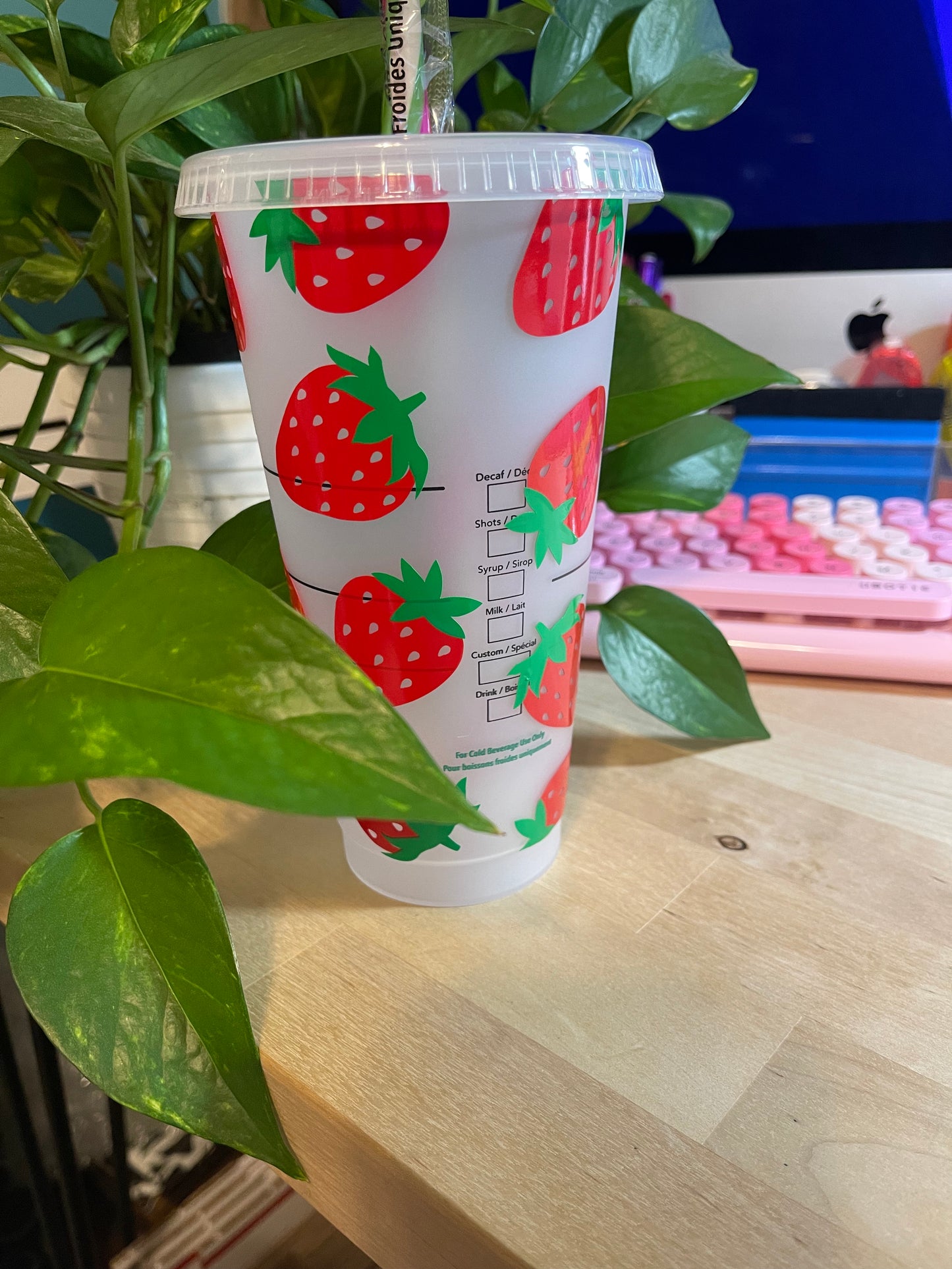 24 oz- Cold Cup- Strawberry